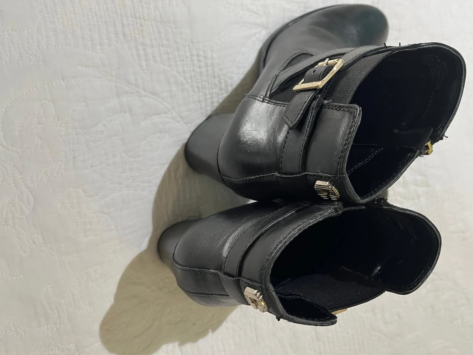 Carvela Black Leather Block Heel Ankle Boots EU 40 — photo 3 of 5