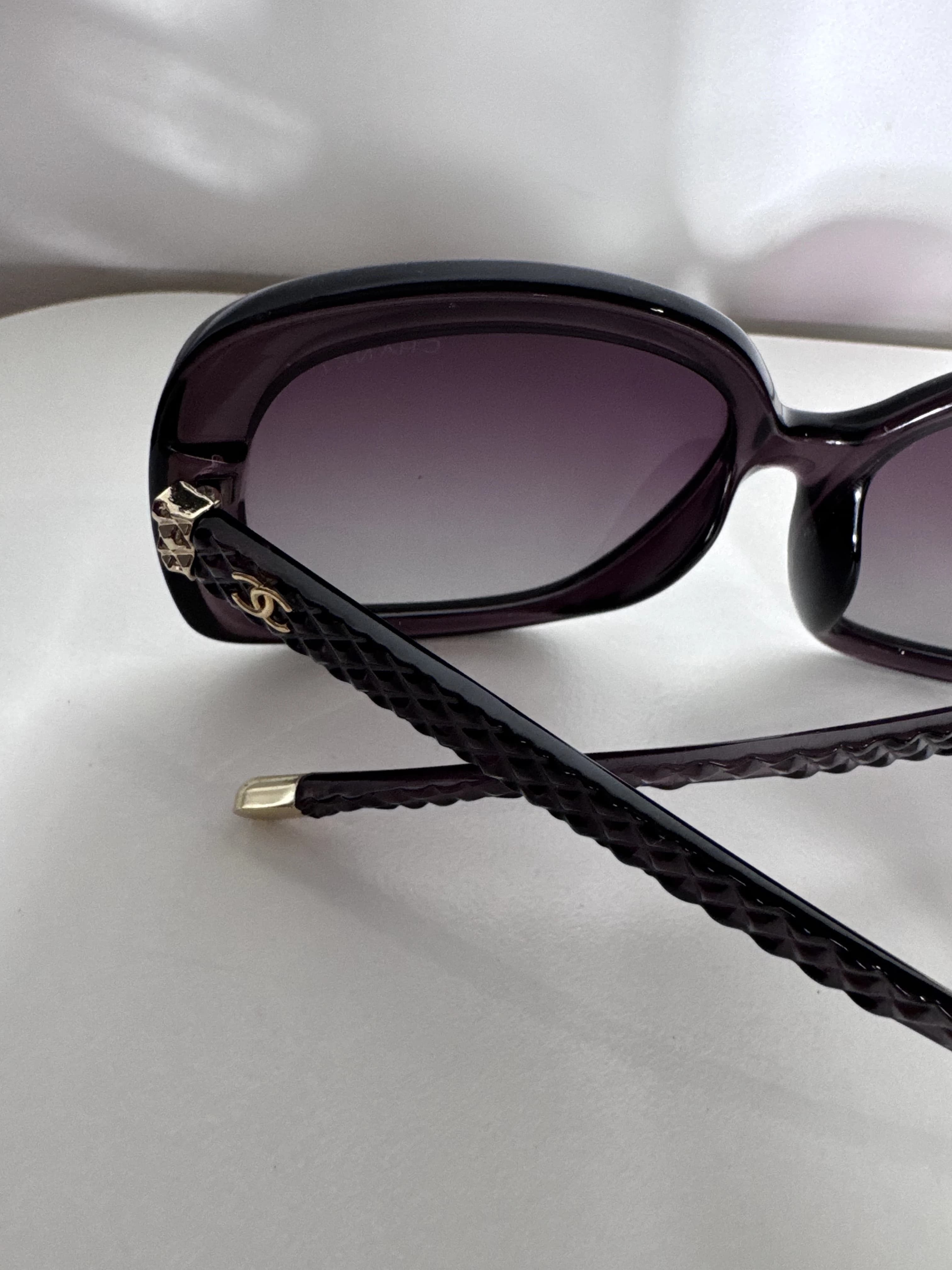 Chanel G8024 Oversized Sunglasses Dark Purple/Brown — photo 12 of 13