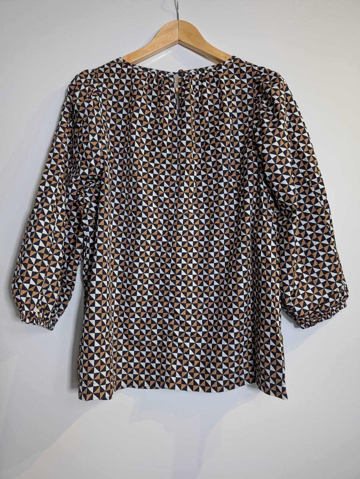 Commonry Geometric Print Blouse Women's Size 12 — photo 6 of 6