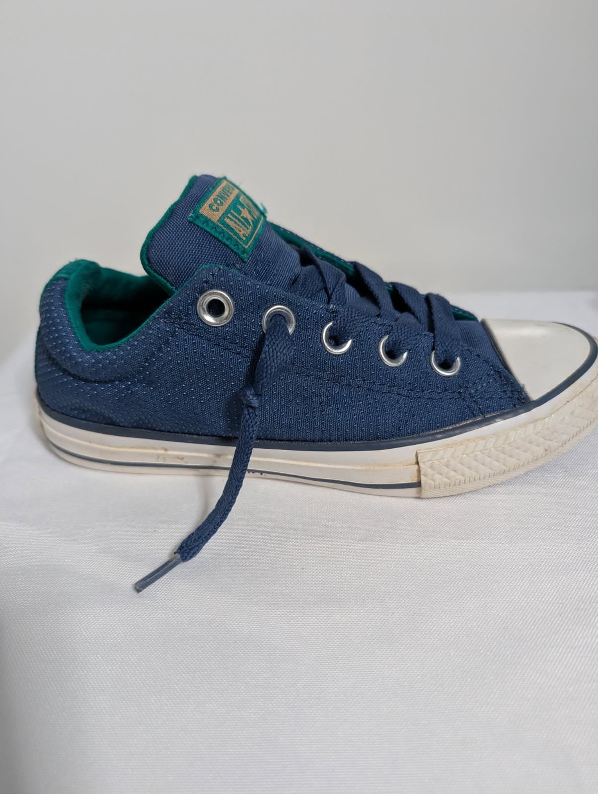 Converse Chuck Taylor All Star Low Top Navy Blue Junior US 1 — photo 6 of 8