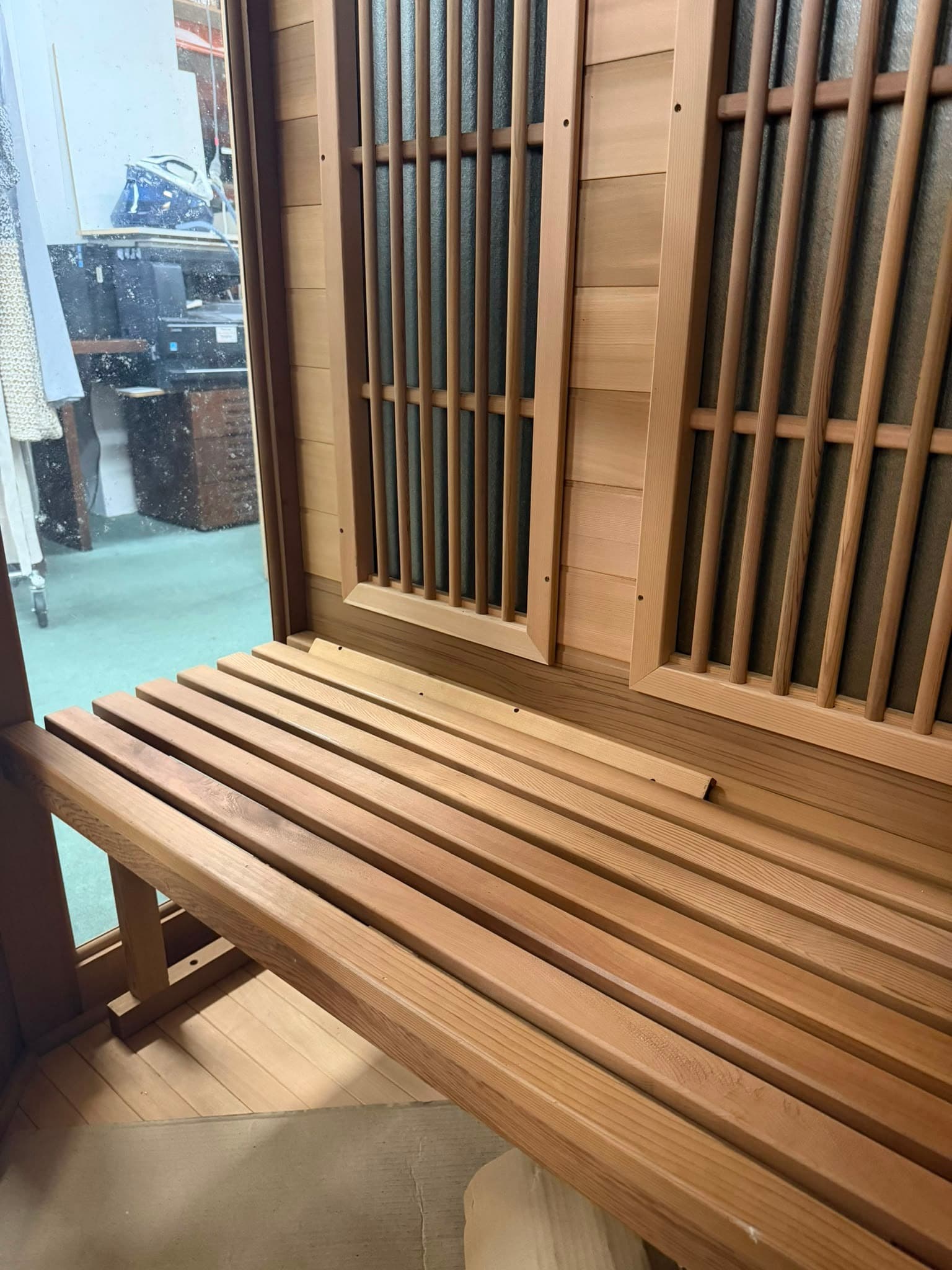 Corner Infrared Sauna Room with Digital Monitor and Audio System — photo 9 of 10