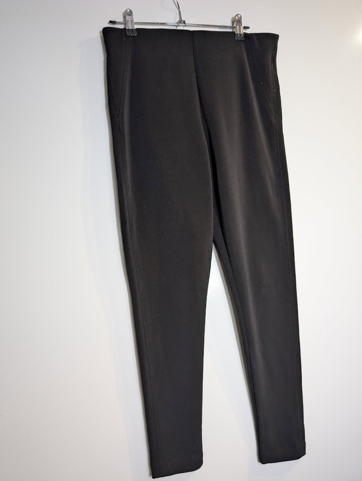 Country Road Slim Leg Trousers Black Size M — photo 7 of 9