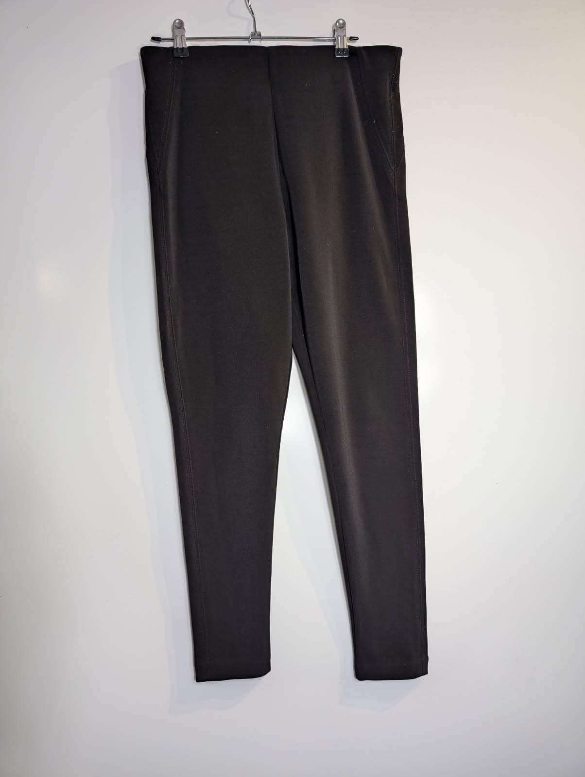 Country Road Slim Leg Trousers Black Size M — photo 9 of 9