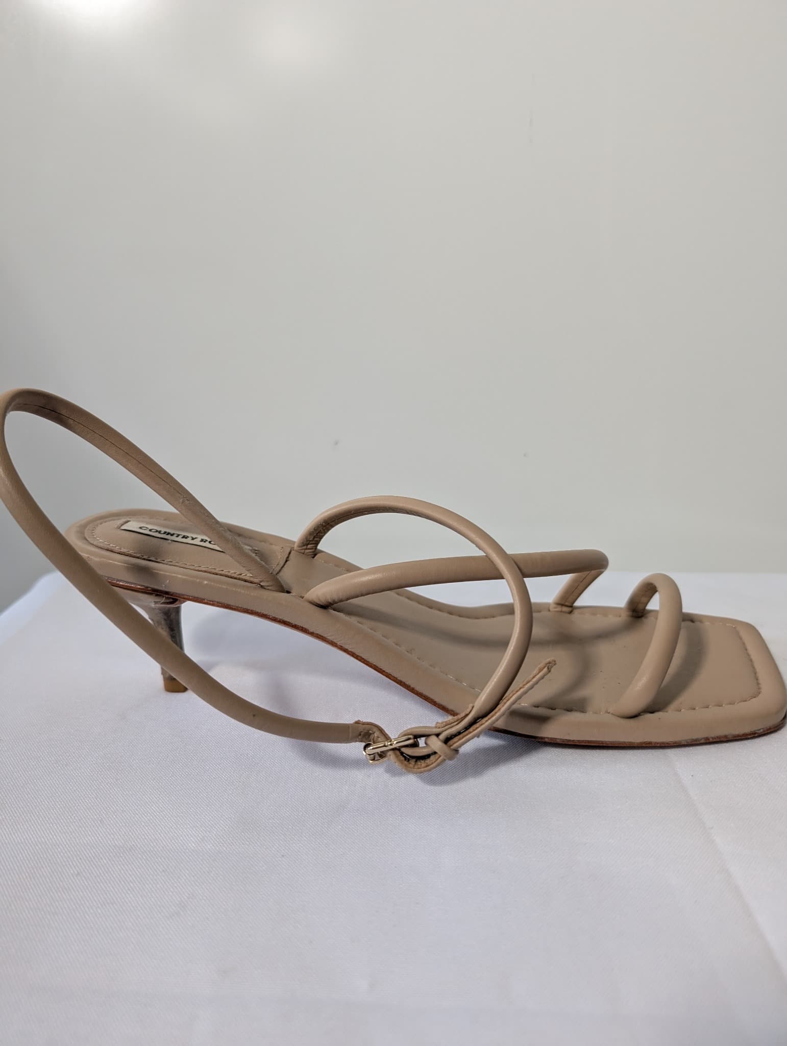 Country Road Strappy Kitten Heel Sandals Nude EU 42 — photo 2 of 8