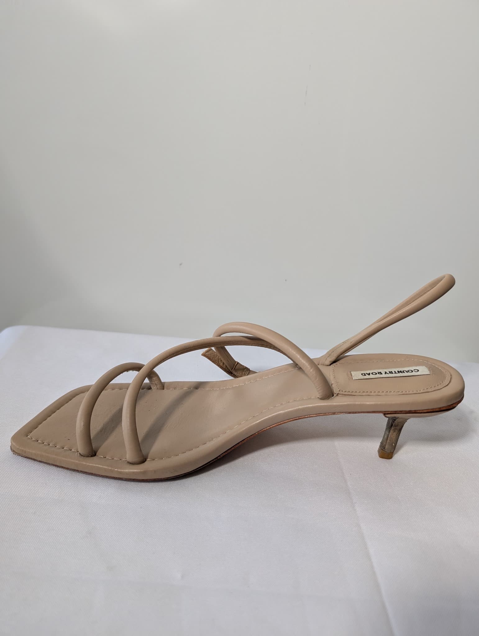 Country Road Strappy Kitten Heel Sandals Nude EU 42 — photo 4 of 8