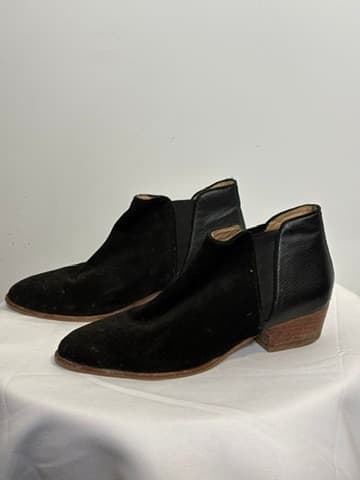 Country Road Suede Ankle Boots Black EU 38 — photo 2 of 3