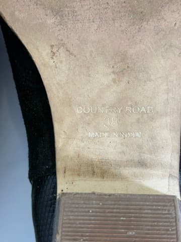 Country Road Suede Ankle Boots Black EU 38 — photo 3 of 3