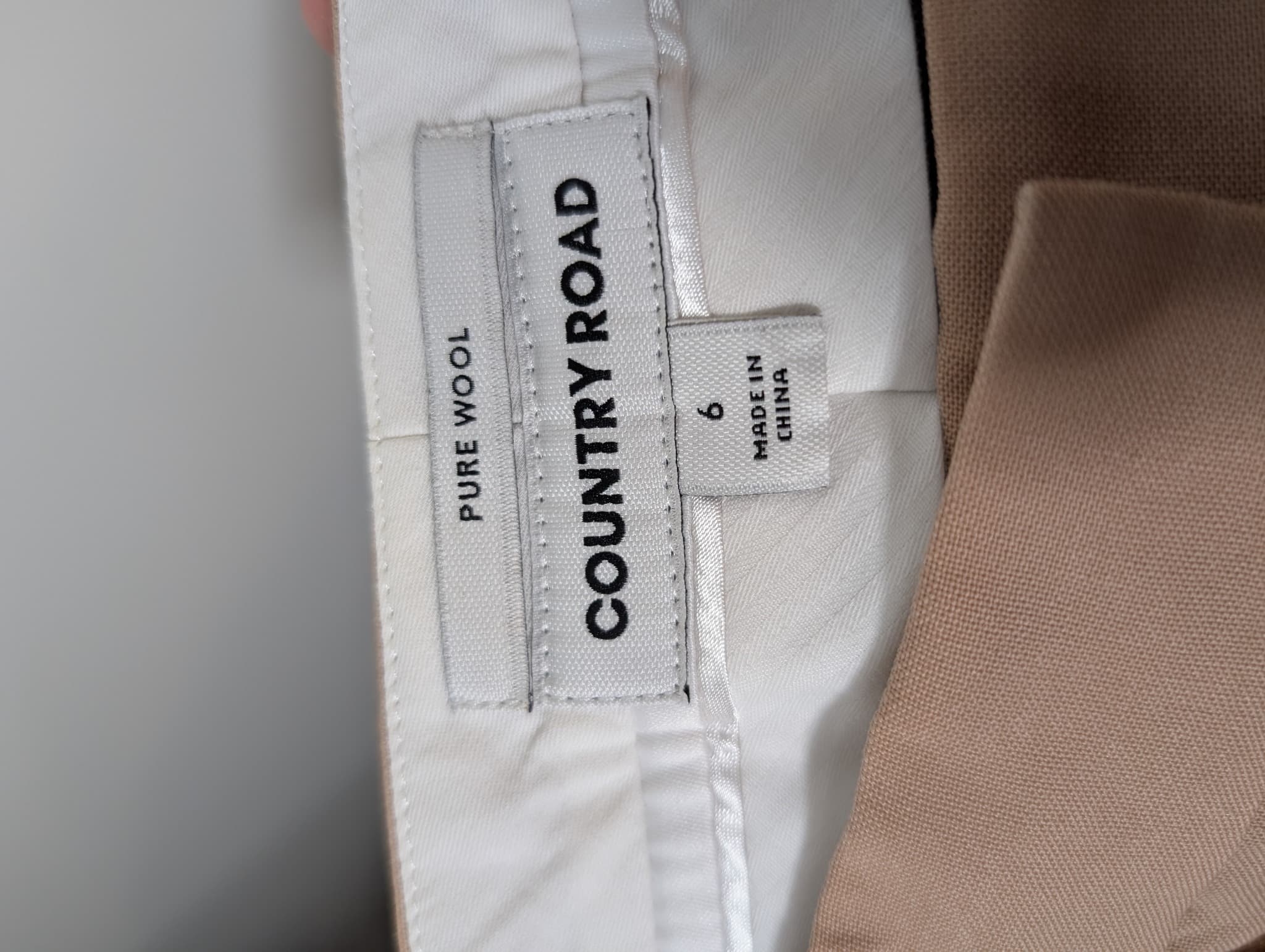 Country Road Wide-Leg Pleated Trousers Beige Women's Size 6 — photo 5 of 7