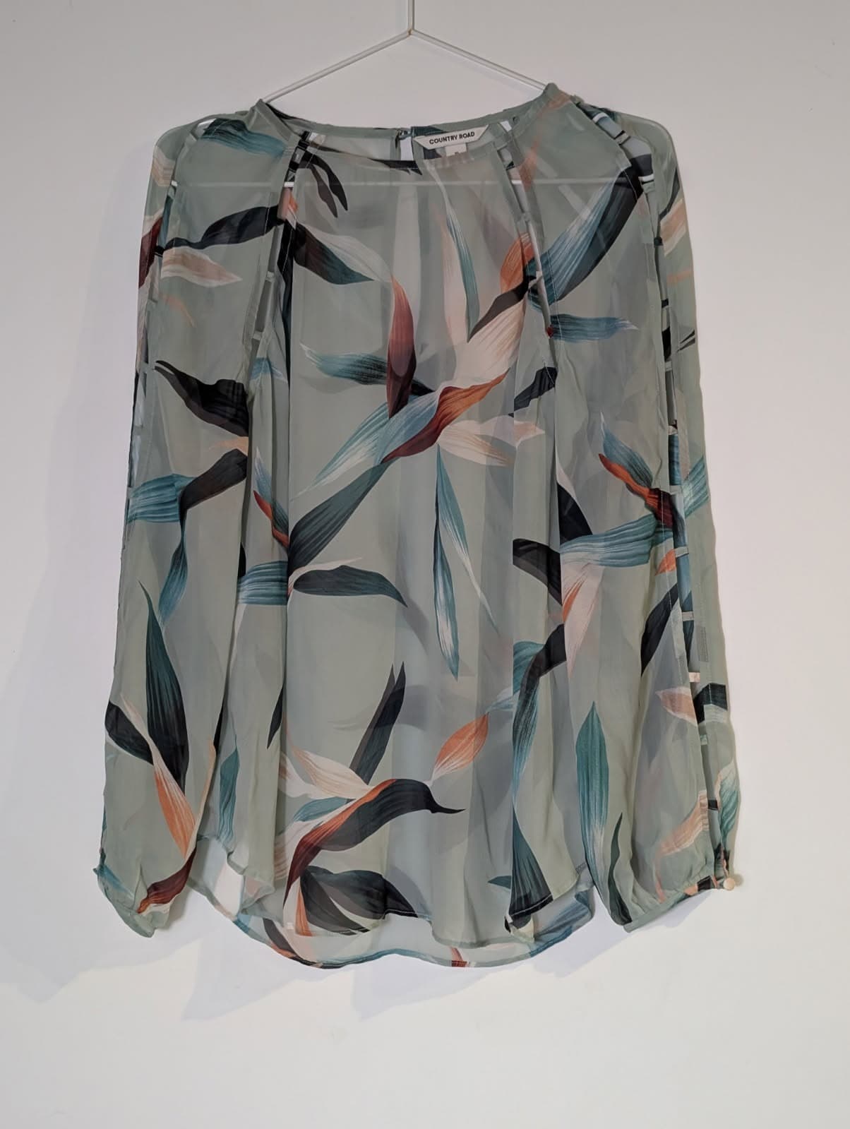Country Road Women's 100% Silk Tropical Leaf Print Blouse - Size 10 — photo 1 of 10