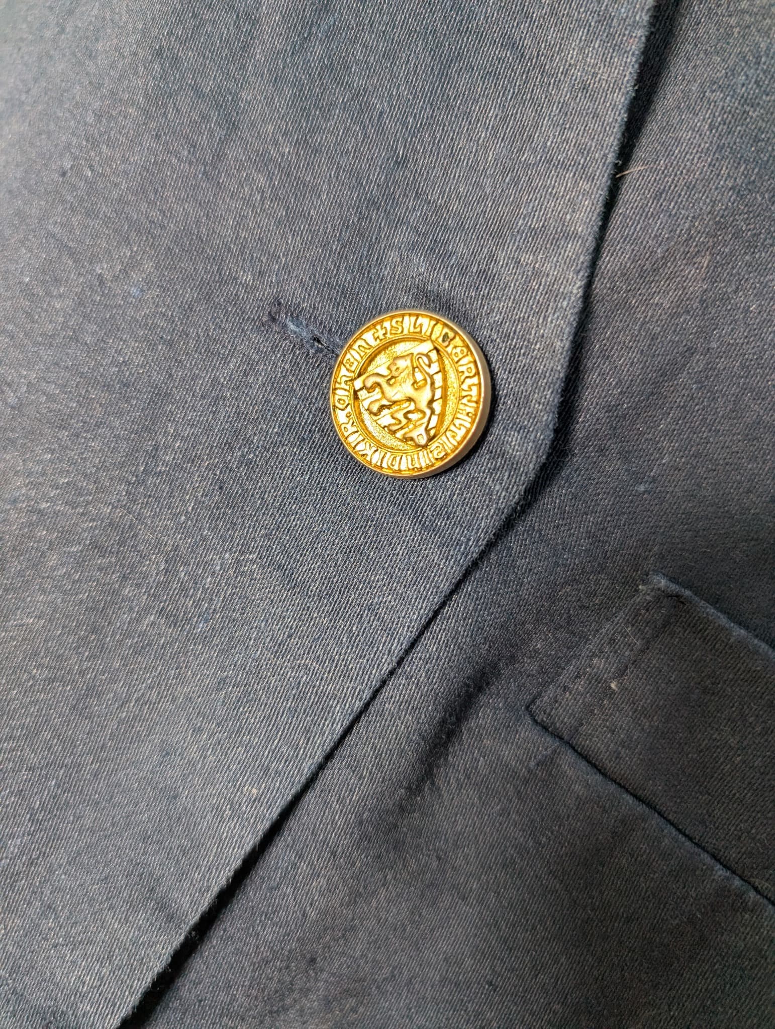 CROQUIS Vintage Short Sleeve Blazer Navy Blue Gold Button Size 9 — photo 2 of 8