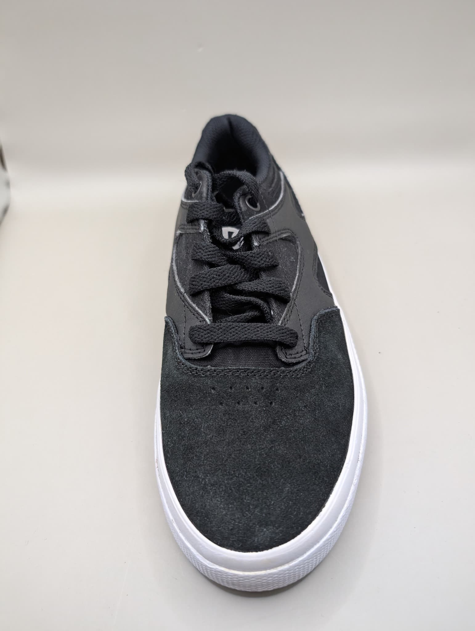 DC Shoes Kalis Vulc Youth Sneakers Black US 5 — photo 3 of 12