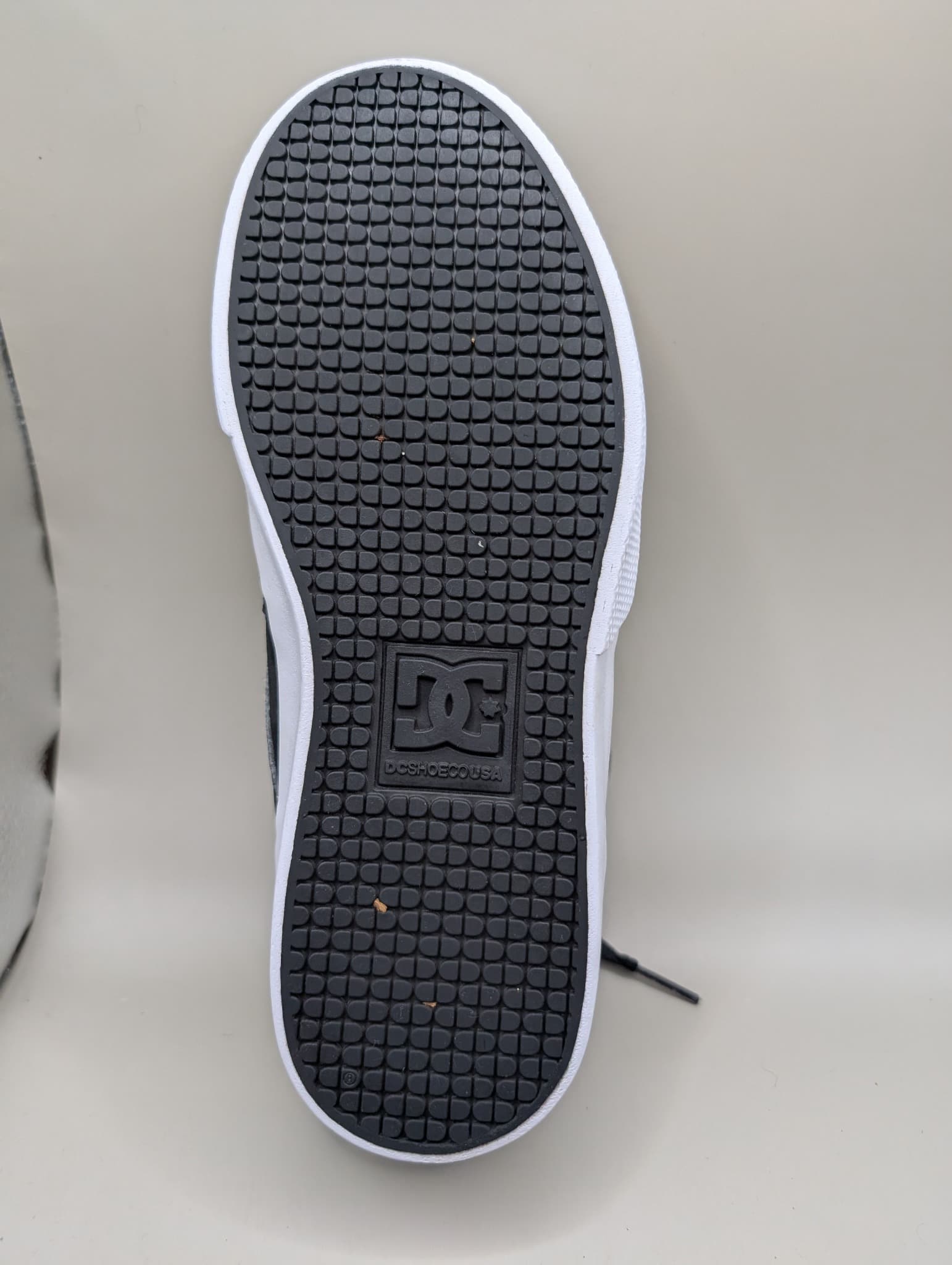 DC Shoes Kalis Vulc Youth Sneakers Black US 5 — photo 9 of 12