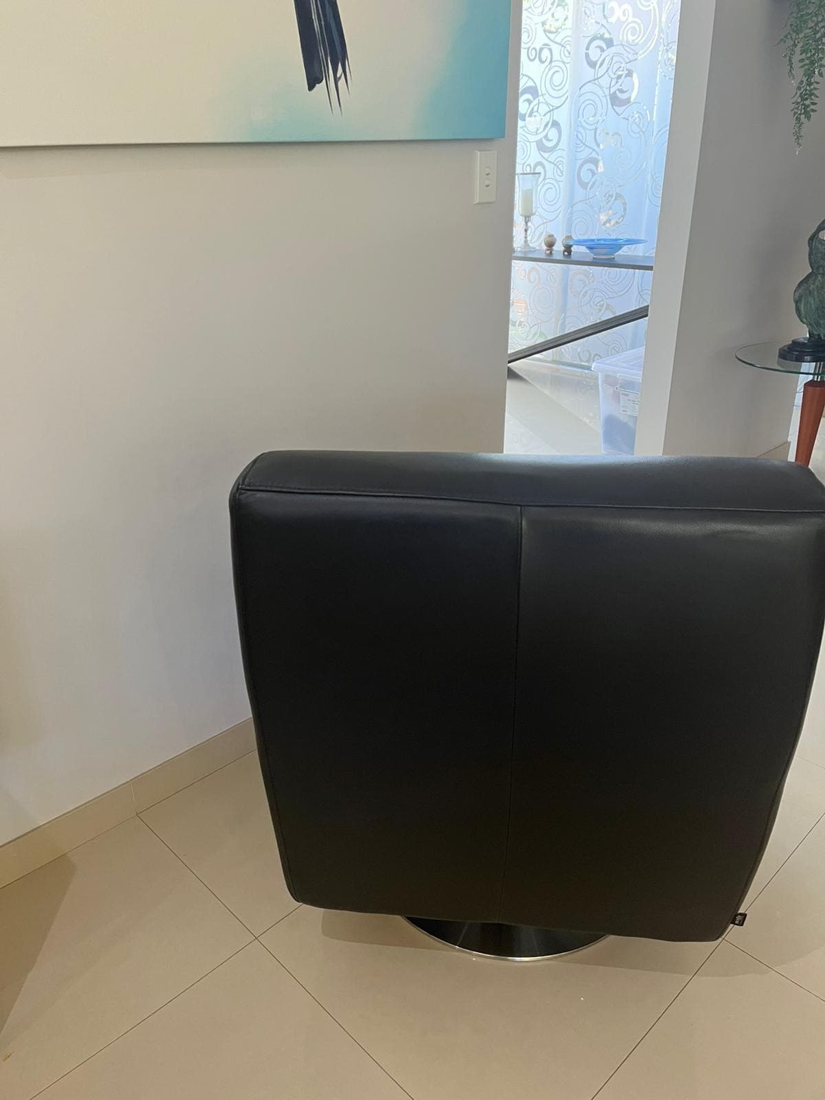 Demir Italian Leather Swivel Armchair Black — photo 5 of 7