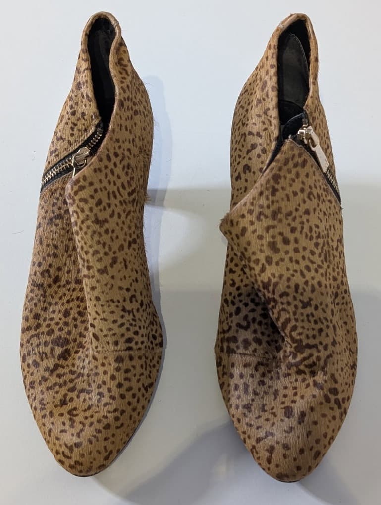 Diana Ferrari Leopard Print Calf Hair Kitten Heel Ankle Boots - Size 9.5 — photo 6 of 7