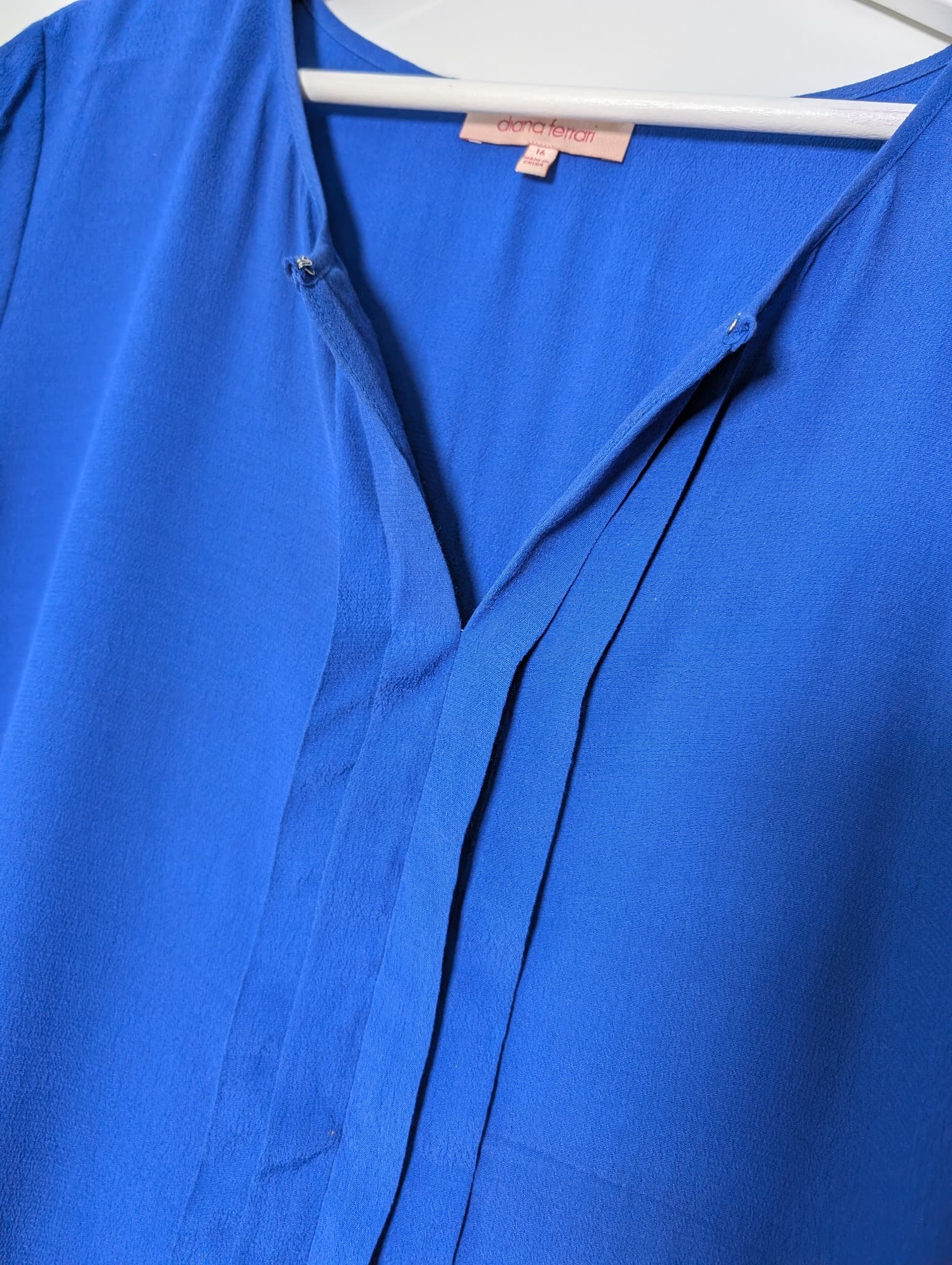Diana Ferrari Pleated Front Blouse Royal Blue Women's Size 16 — photo 3 of 7