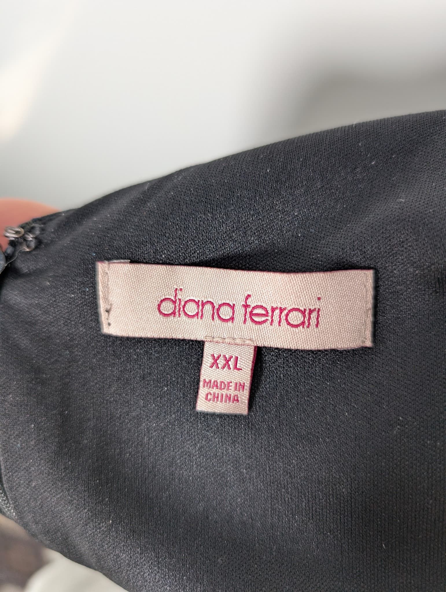 Diana Ferrari Twist-Front Sheath Dress Black Abstract Print XXL — photo 6 of 8