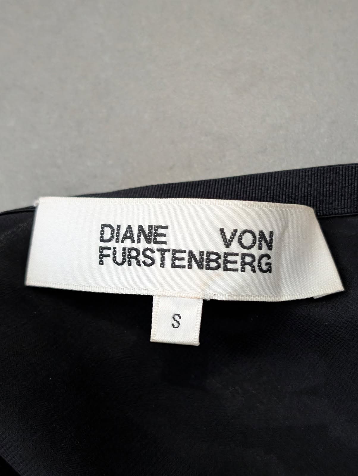 Diane Von Furstenberg Silk Asymmetrical Skirt - Black & White Abstract — photo 10 of 10