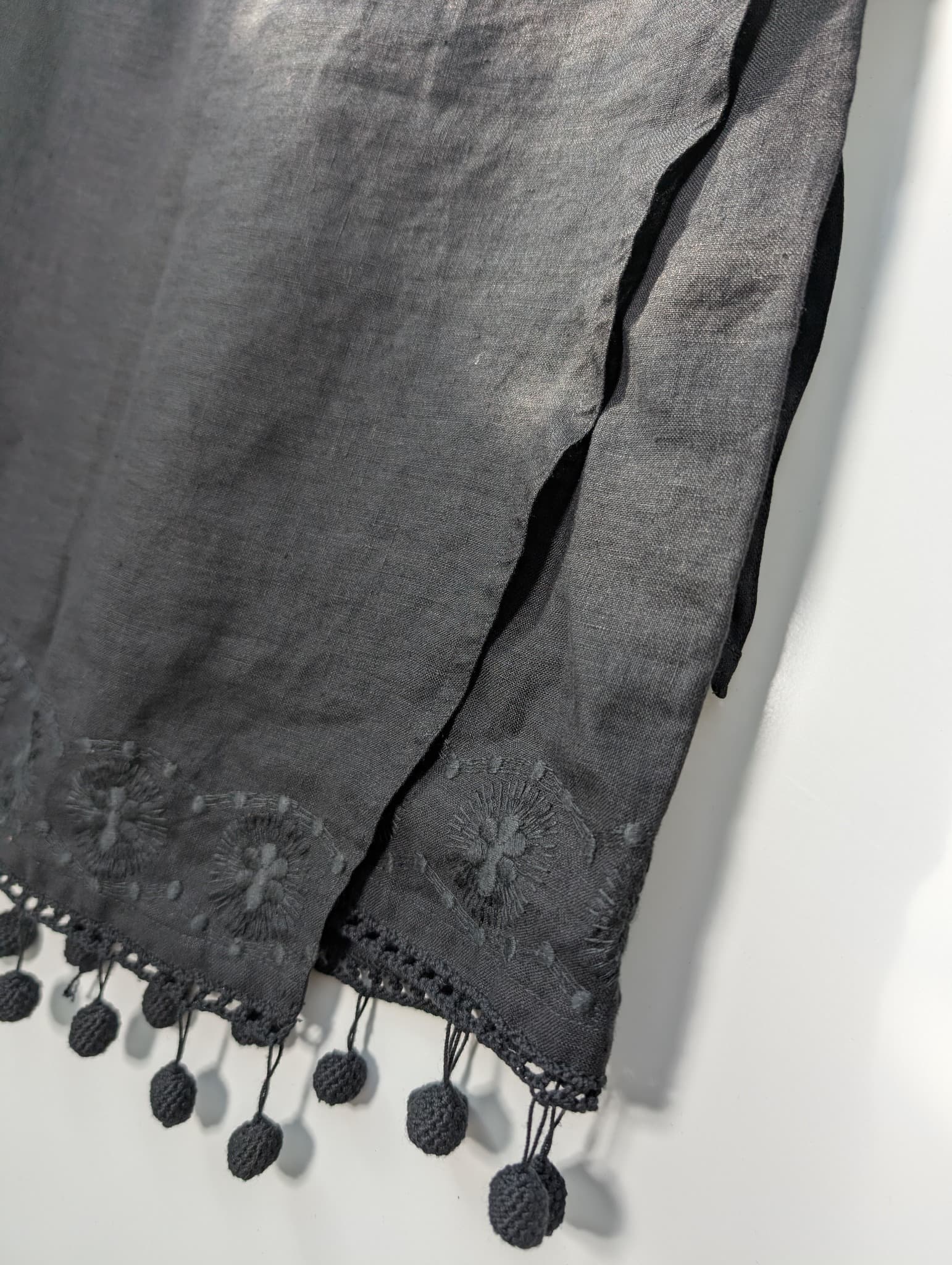 DKNY Linen Wrap Skirt Black Embroidered Hem Size 4 — photo 3 of 7