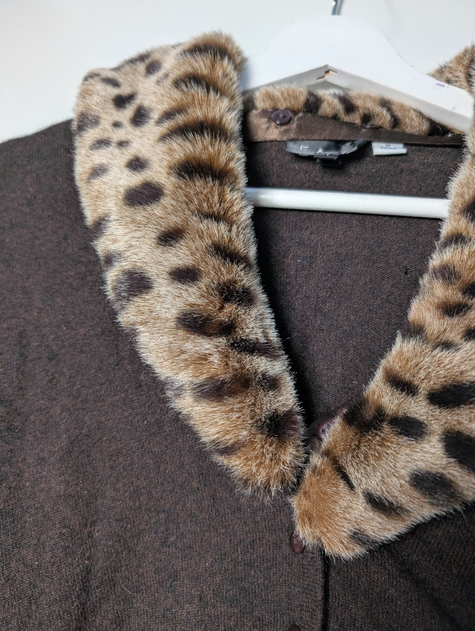 East Knit Cardigan Brown Leopard Print Faux Fur Collar Women's Size S — photo 3 of 9