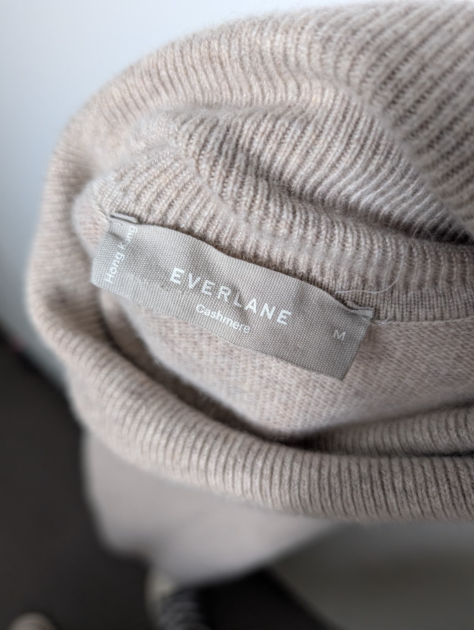 Everlane 100% Cashmere Turtleneck Sweater Dress Beige Size M — photo 5 of 7
