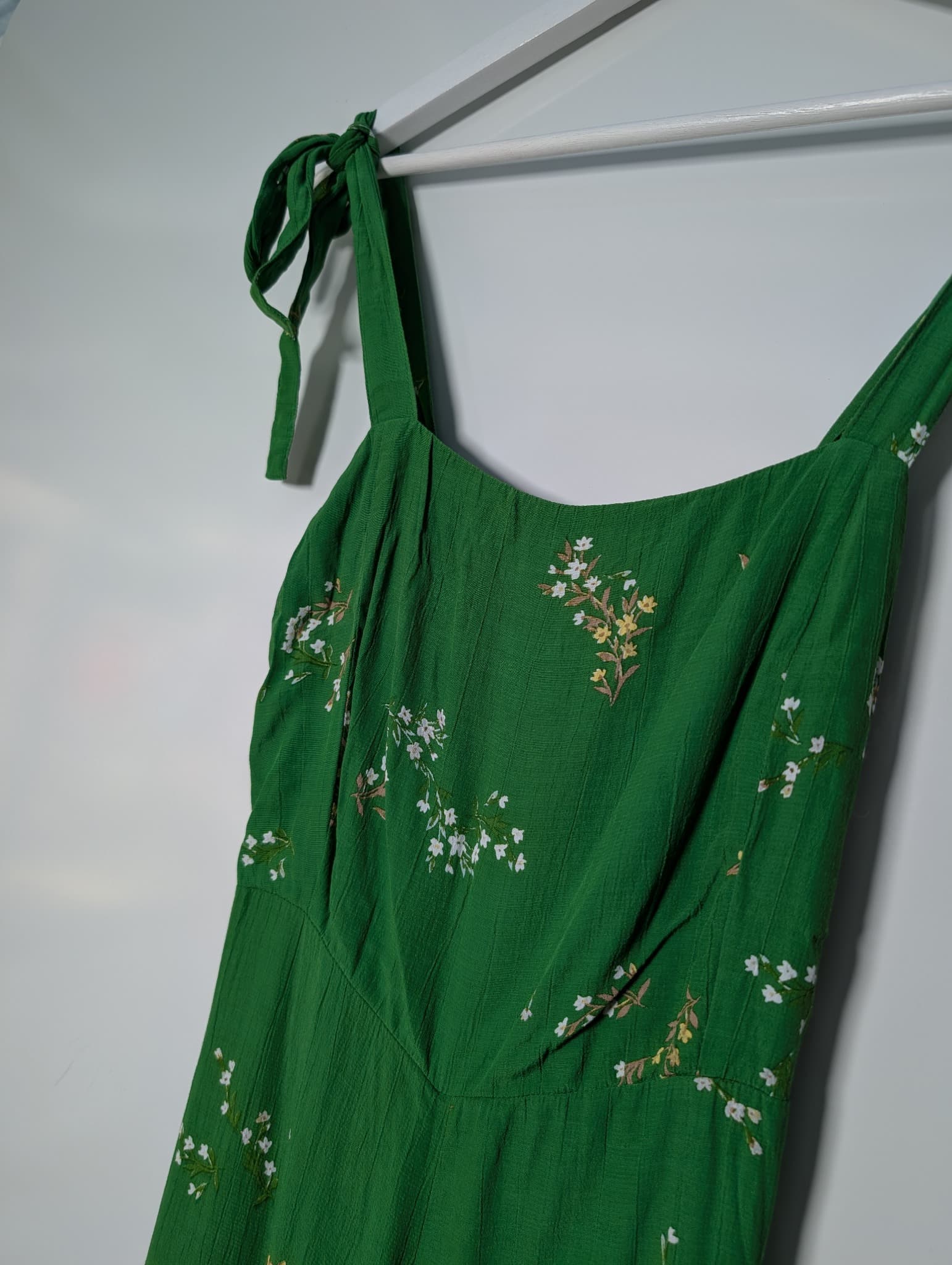 Faithfull the Brand Green Floral Tie-Strap Jumpsuit AU 8 — photo 2 of 8