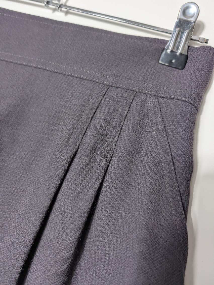 Fendi High-Waisted Midi Skirt - Dark Grey Wool Size 40 — photo 8 of 9