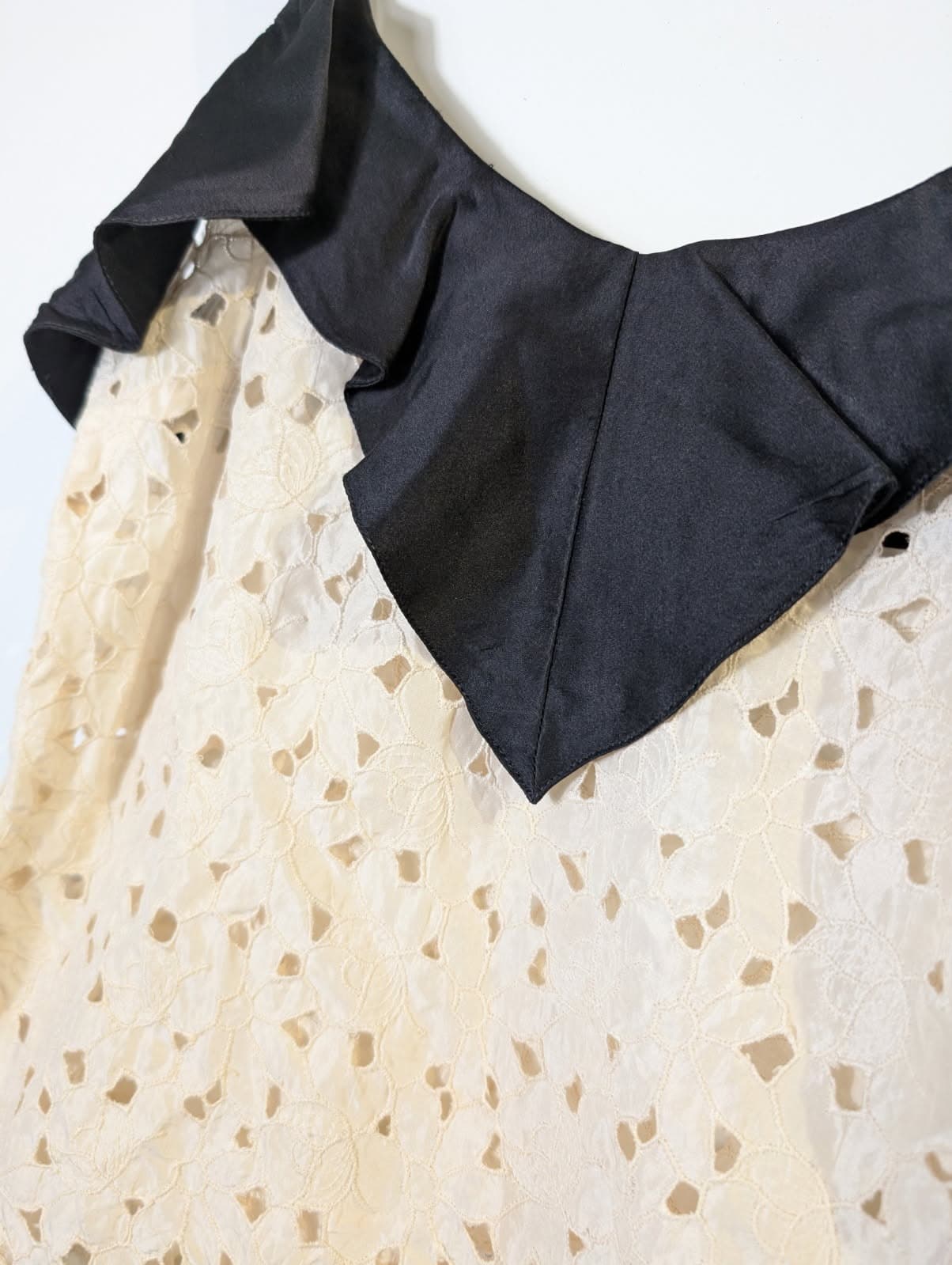 Fleur Wood Silk Lace Camisole - Cream & Black Ruffle Trim Size 2 — photo 6 of 6