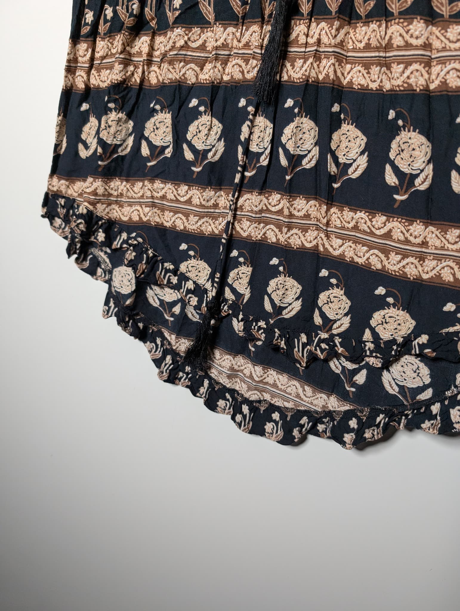 Floral Tunic Dress Black and Tan Size L — photo 3 of 6