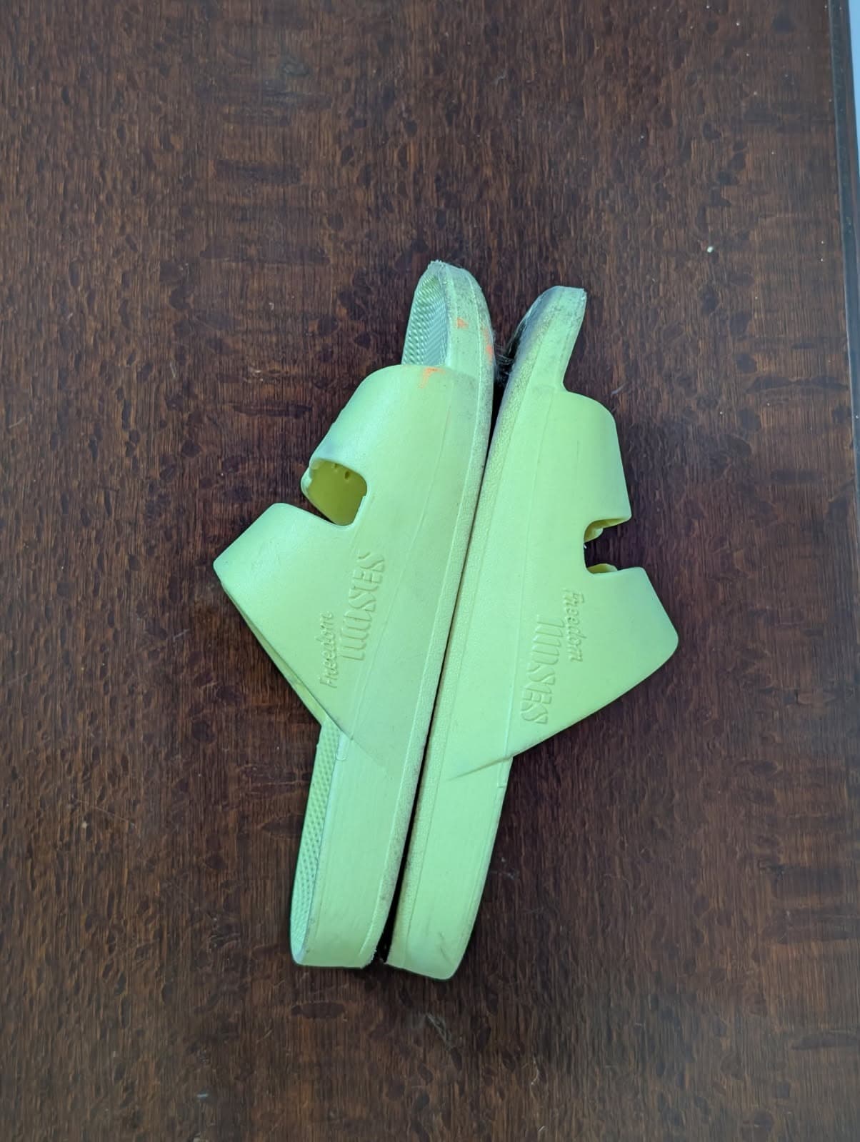 Freedom Moses Double Buckle Slide Sandals Pastel Yellow EU 32/33 — photo 2 of 5