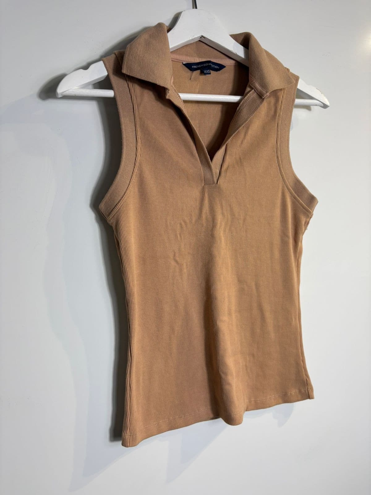 French Connection Sleeveless Polo Top Tan Ribbed Knit XXS — photo 3 of 5