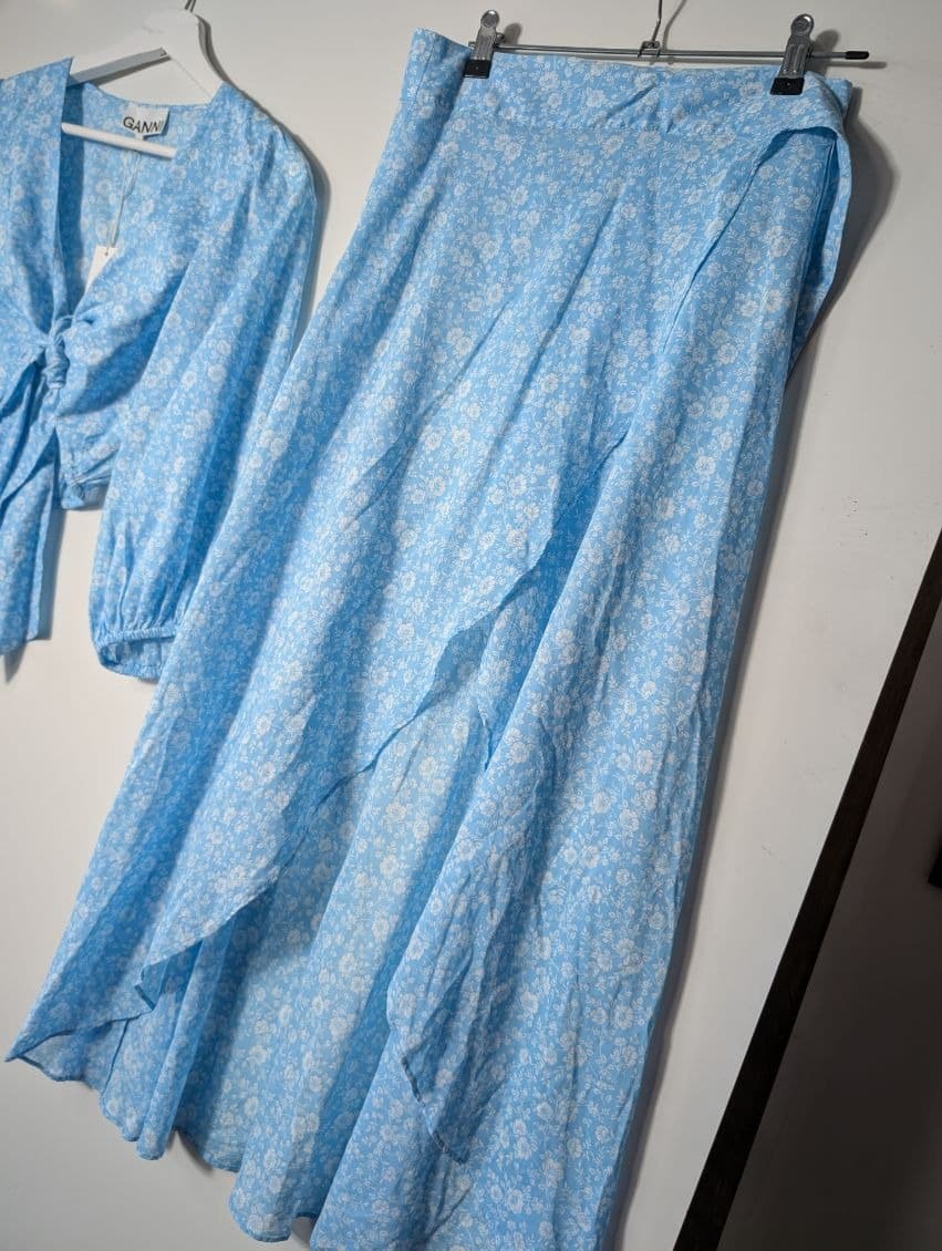 Ganni Floral Tie-Front Top and Wrap Skirt Set EU 36 — photo 3 of 9