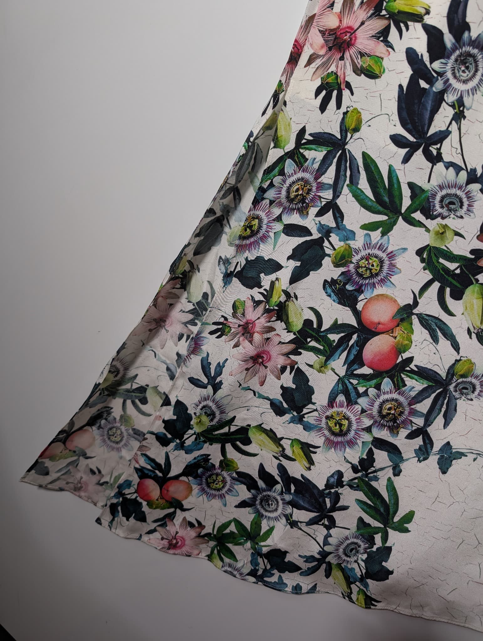 Ginger & smart Floral One-Shoulder Maxi Dress 100% Silk White Size:8 — photo 3 of 8