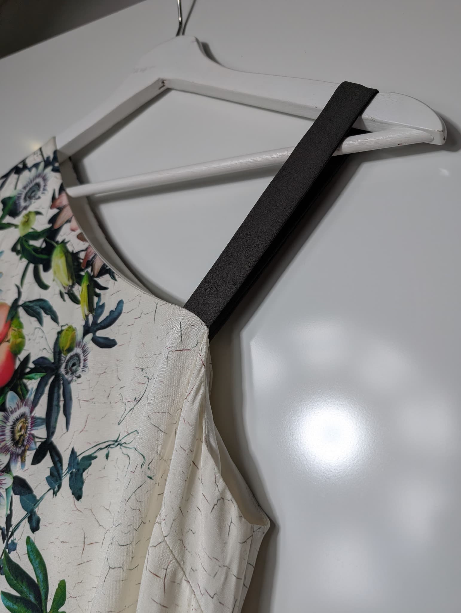 Ginger & smart Floral One-Shoulder Maxi Dress 100% Silk White Size:8 — photo 4 of 8