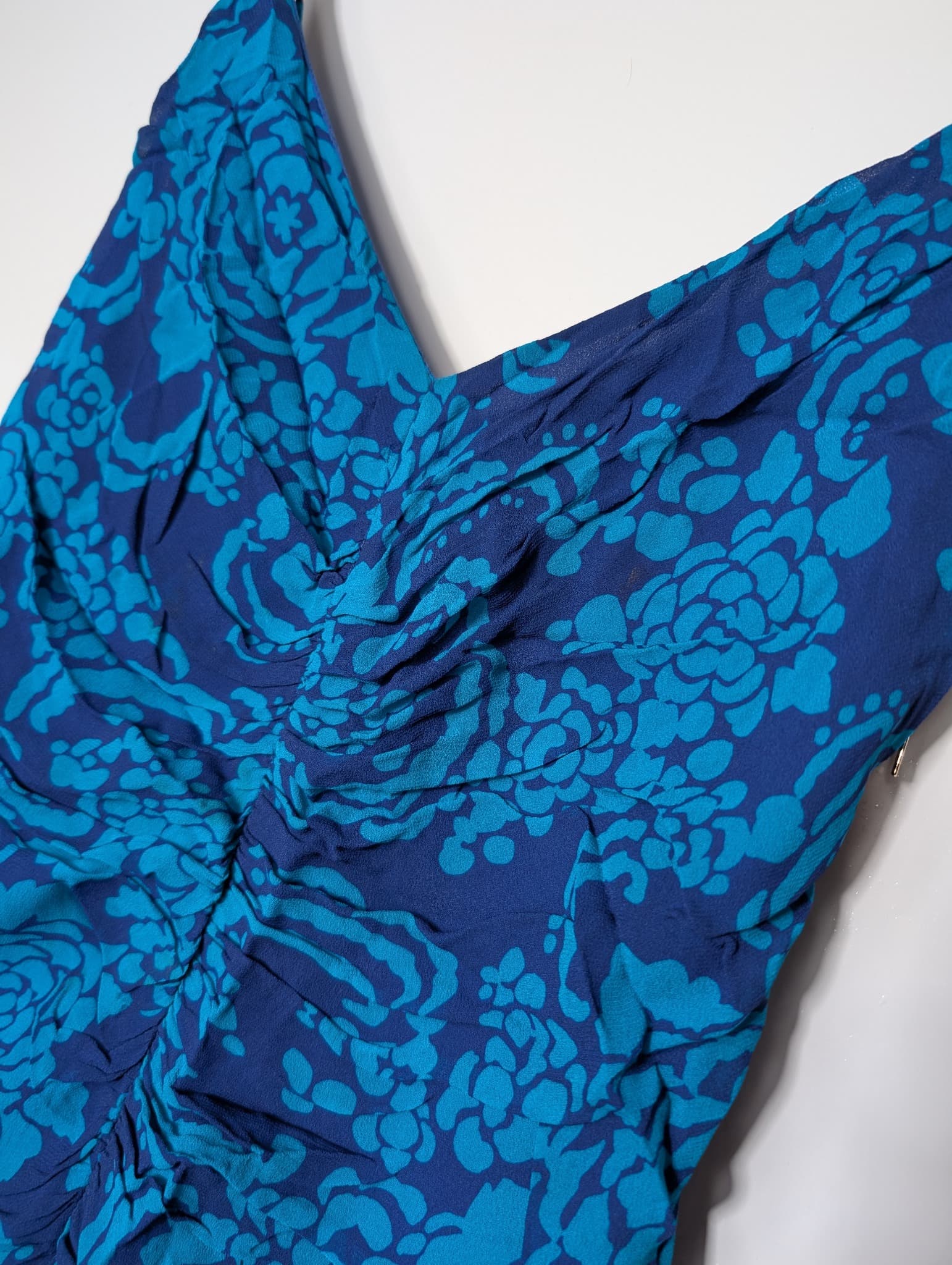 Ginger & Smart Floral Ruched Midi Dress Blue Size 4 — photo 2 of 8