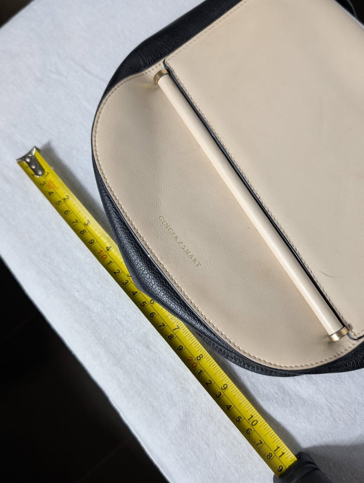 Ginger & Smart Leather Crossbody Bag Black & Cream — photo 3 of 7