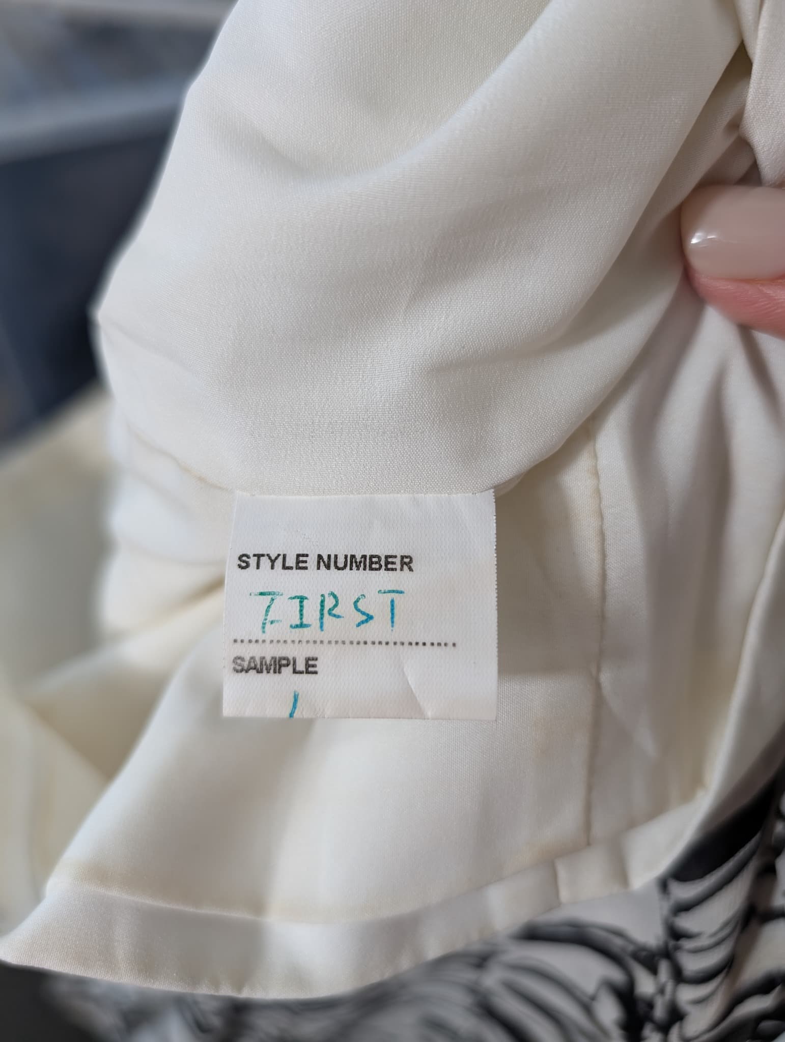 GINGER & SMART Maxi Dress Abstract Print Pleated Bodice — photo 6 of 7