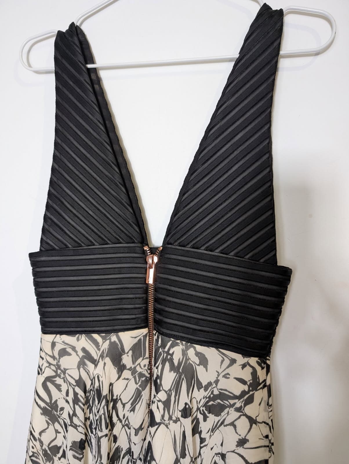 Ginger & Smart Maxi Dress Black and White Print Sample Piece — photo 6 of 8