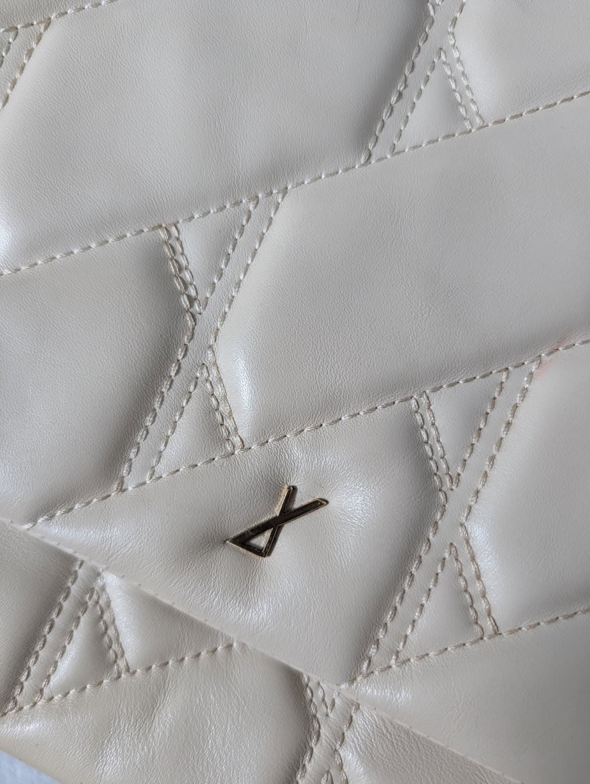 Ginger & Smart Quilted Leather Shoulder Bag Cream Gold Chain — photo 2 of 8