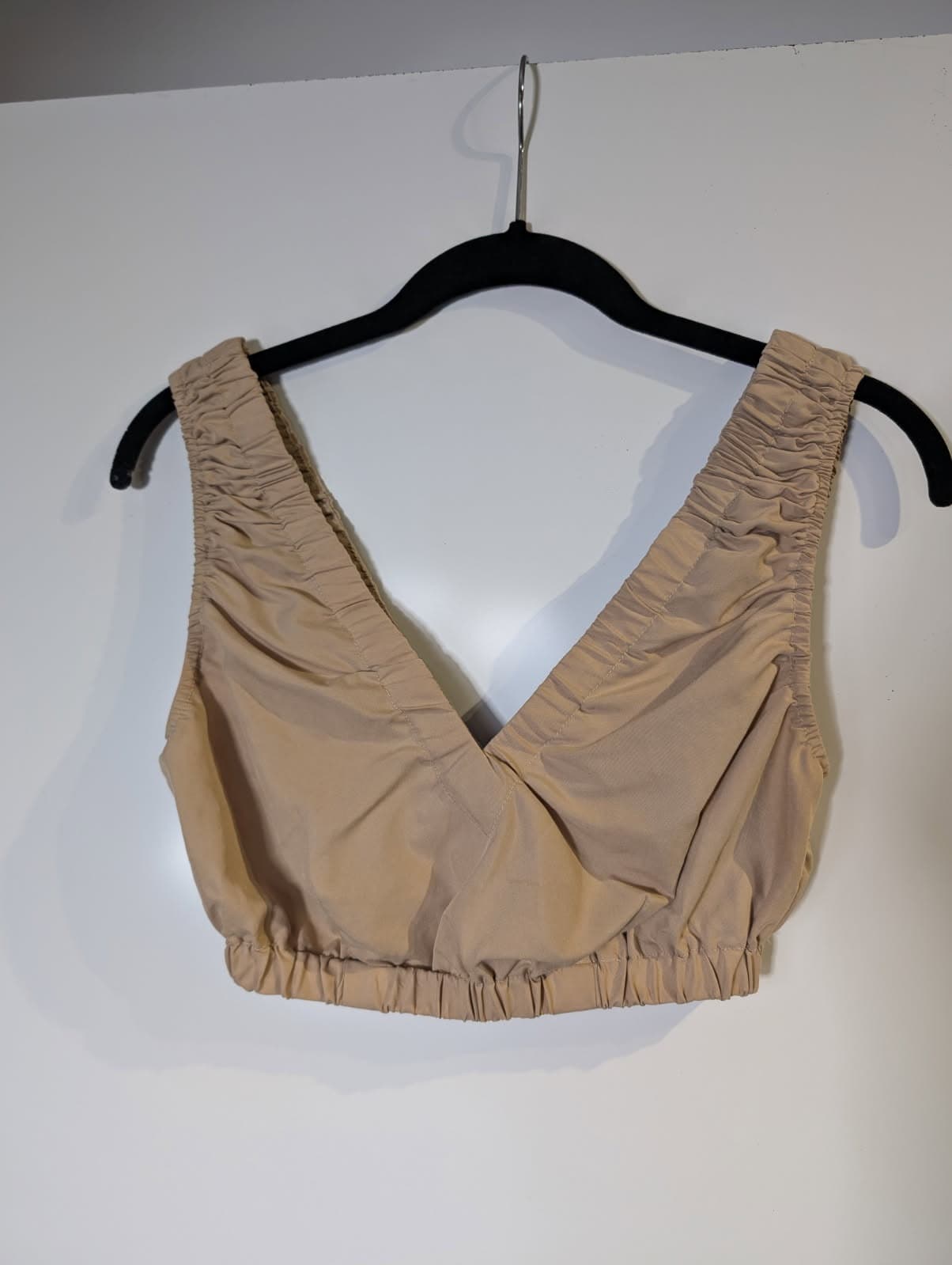 Glassons Ruched V-Neck Crop Top Tan Women's — photo 4 of 6