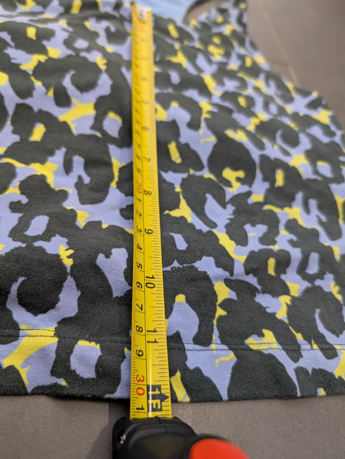 Gorman Activewear Racerback Tank Top - Blue/Yellow Animal Print Size 10 — photo 7 of 7