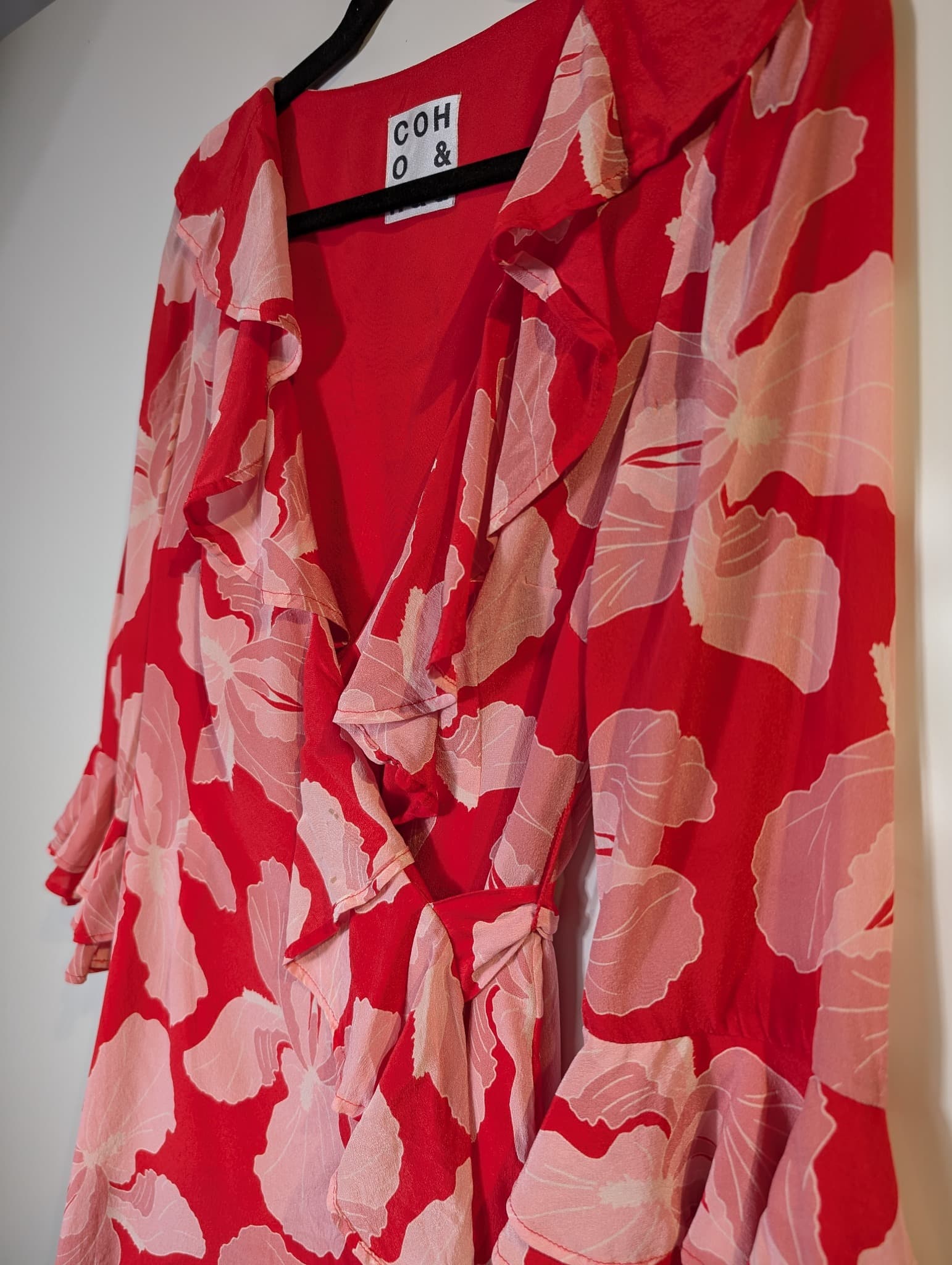 HANSEN&GRETEL Floral Ruffle Wrap Dress Red Pink Size S — photo 3 of 8
