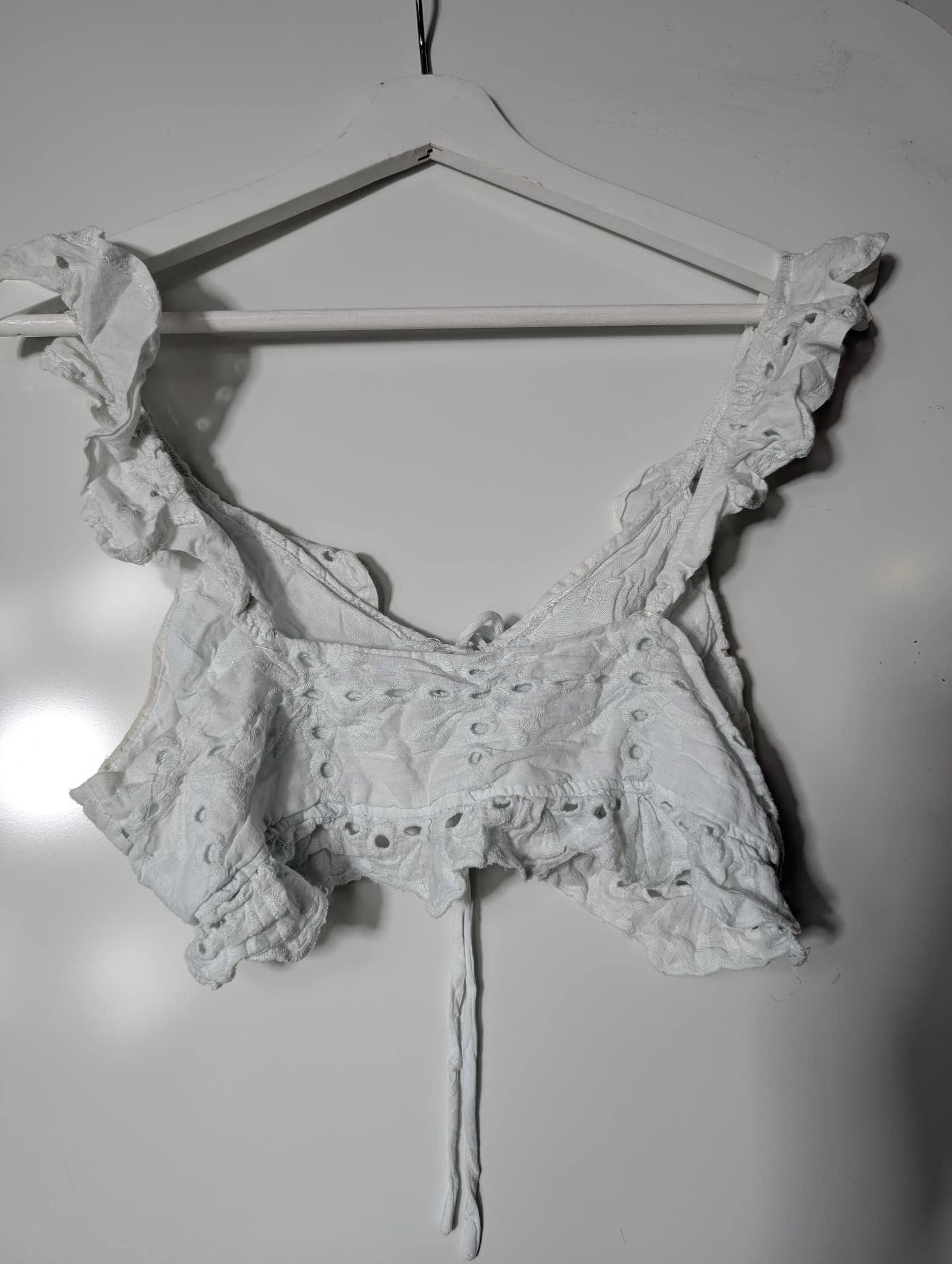 Harper & Me Eyelet Lace Ruffle Crop Top White Size 10 — photo 4 of 12