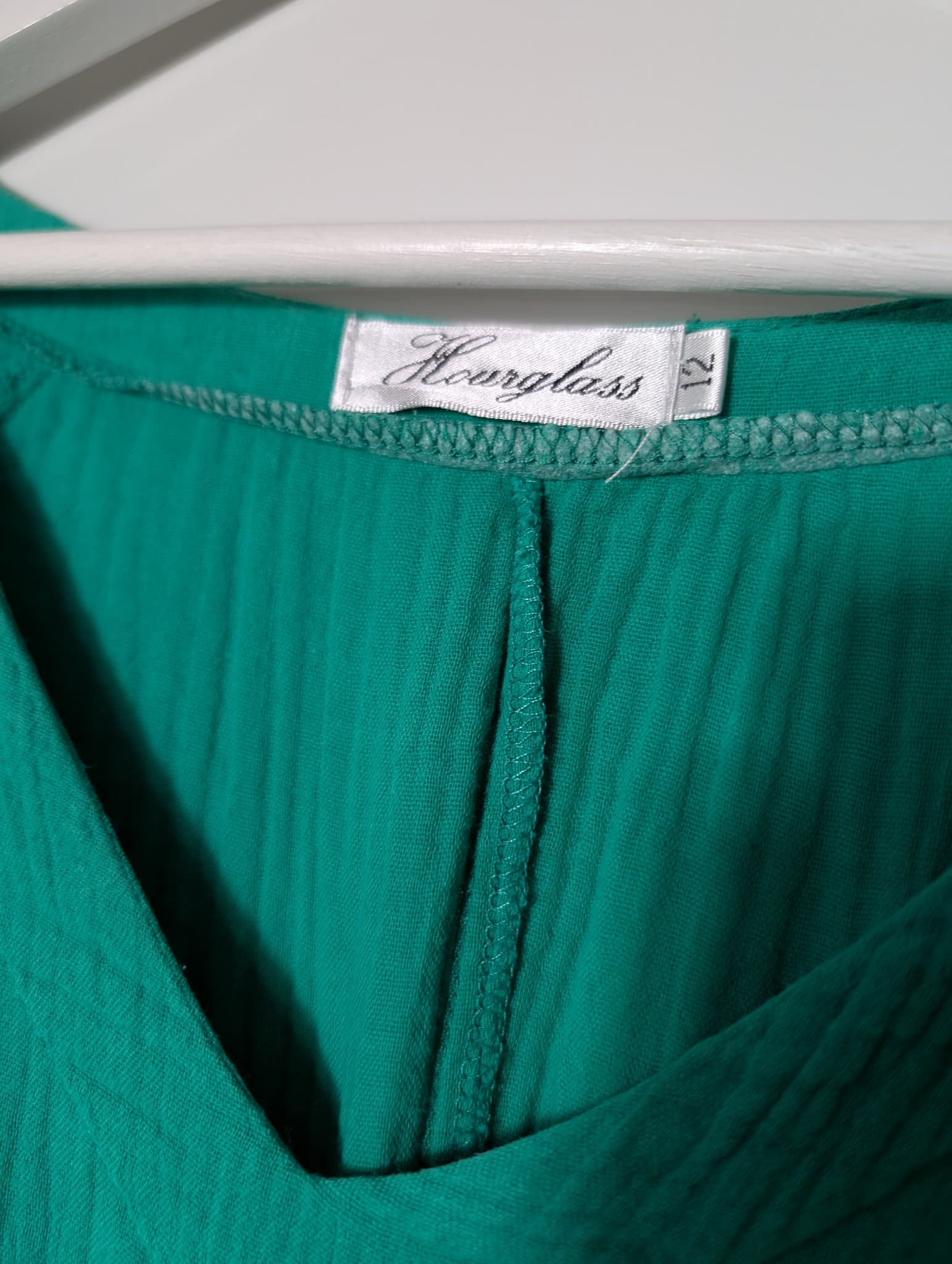 Hourglass Apparel Gauze V-Neck Ruffle Sleeve Top Green Size 12 — photo 3 of 7