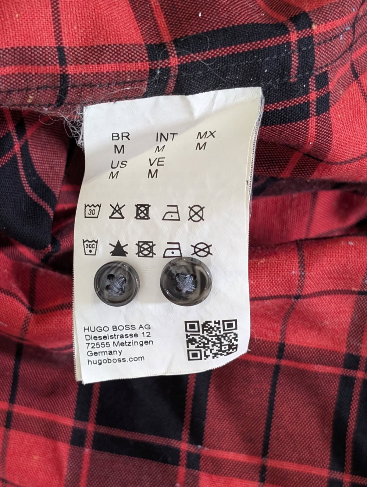 HUGO Boss Red and Black Plaid Button-Down Shirt - Men's Size M — photo 4 of 8