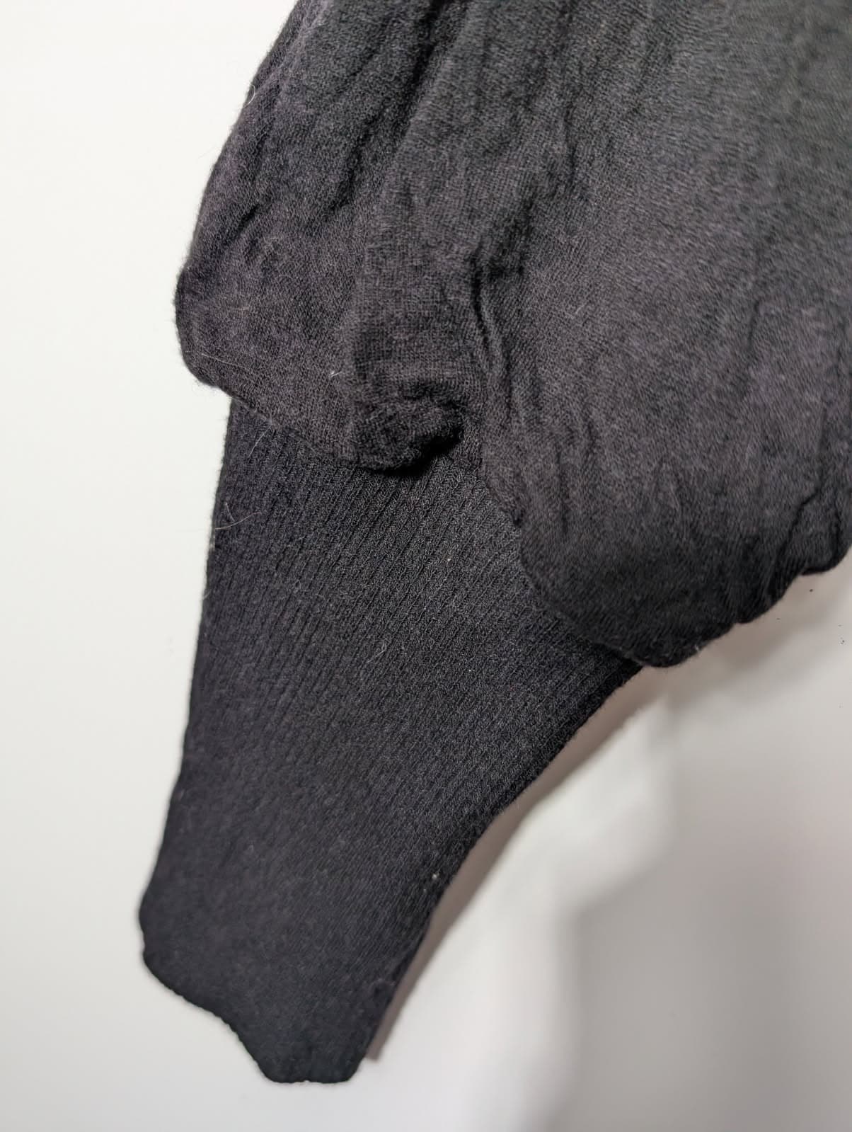 Hussein Chalayan Black Paperbag Waist Jogger Pants - Size 40 — photo 3 of 6