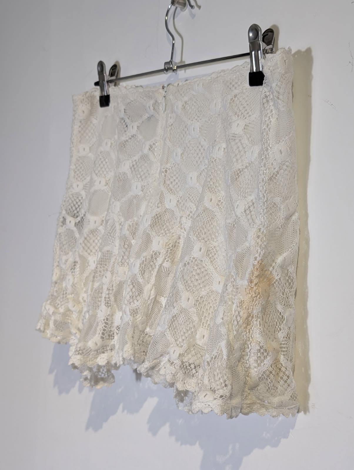 Isabel Marant White Crochet Lace Shorts - Size 38 — photo 4 of 8