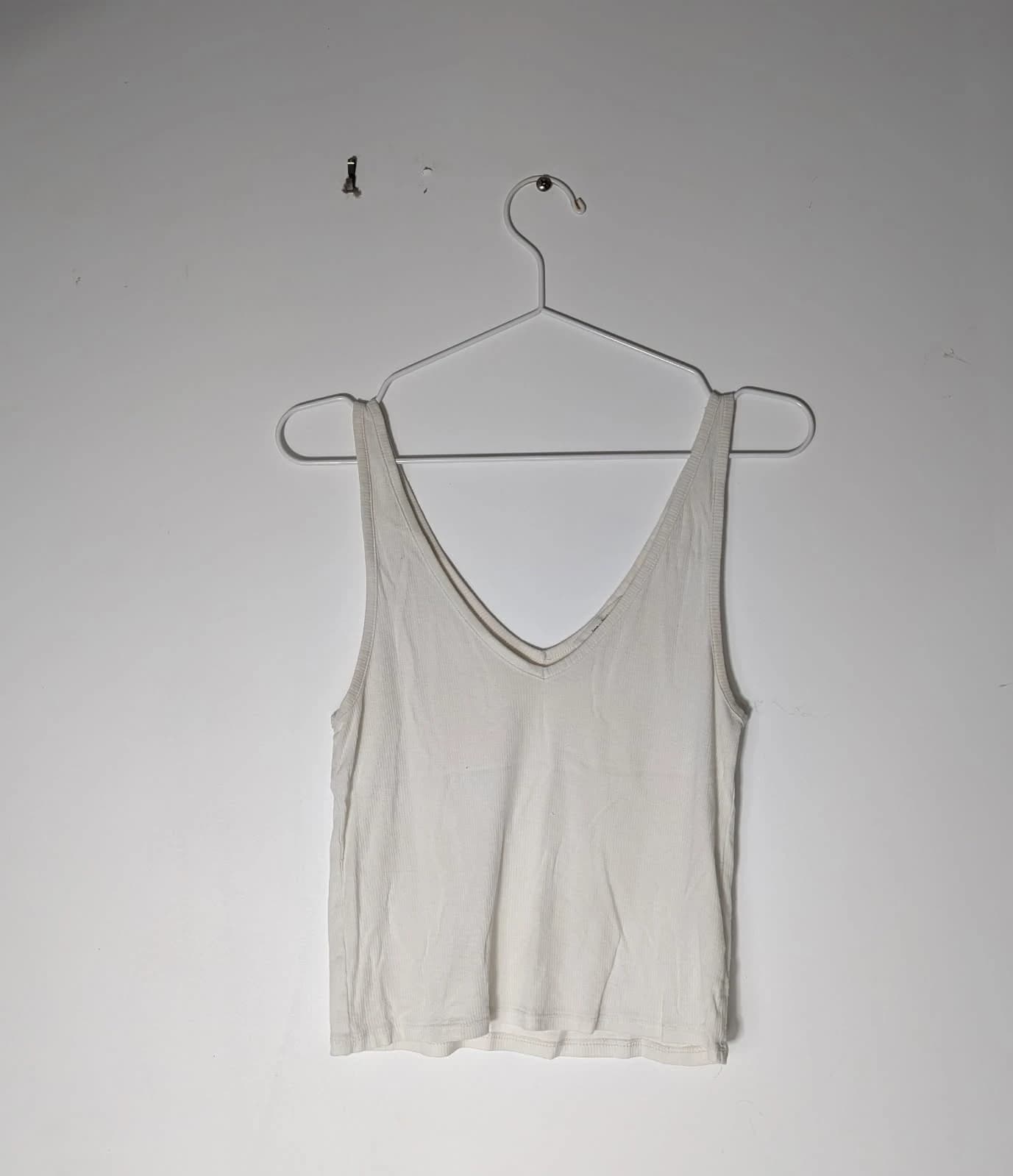 Jac+Jack White Ribbed V-Neck Tank Top — photo 8 of 8