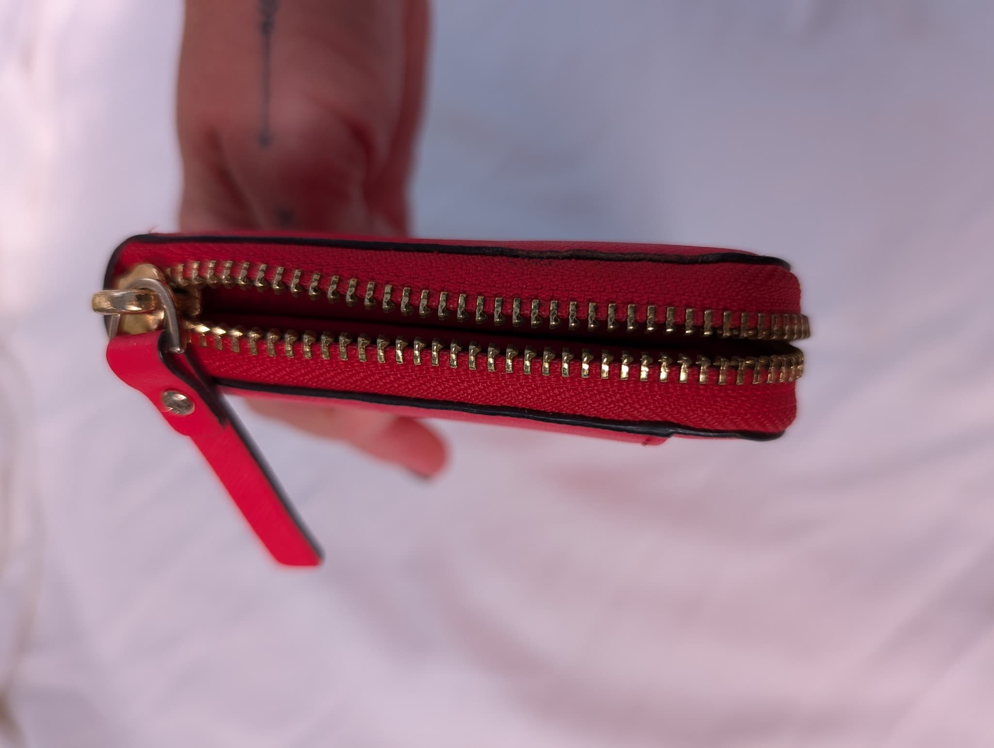Kate Spade New York Saffiano Leather Zip Around Continental Wallet Red — photo 4 of 10