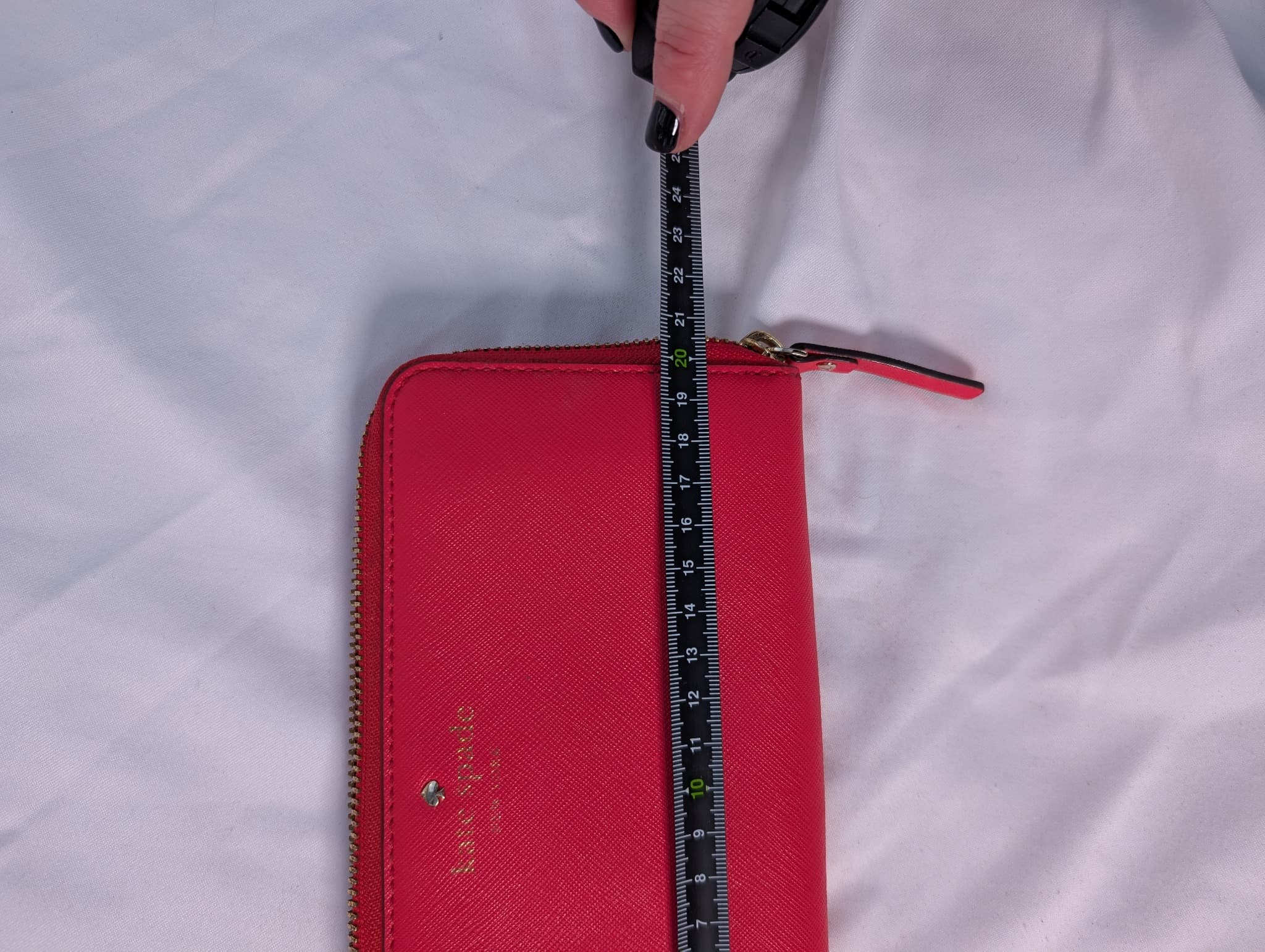 Kate Spade New York Saffiano Leather Zip Around Continental Wallet Red — photo 9 of 10