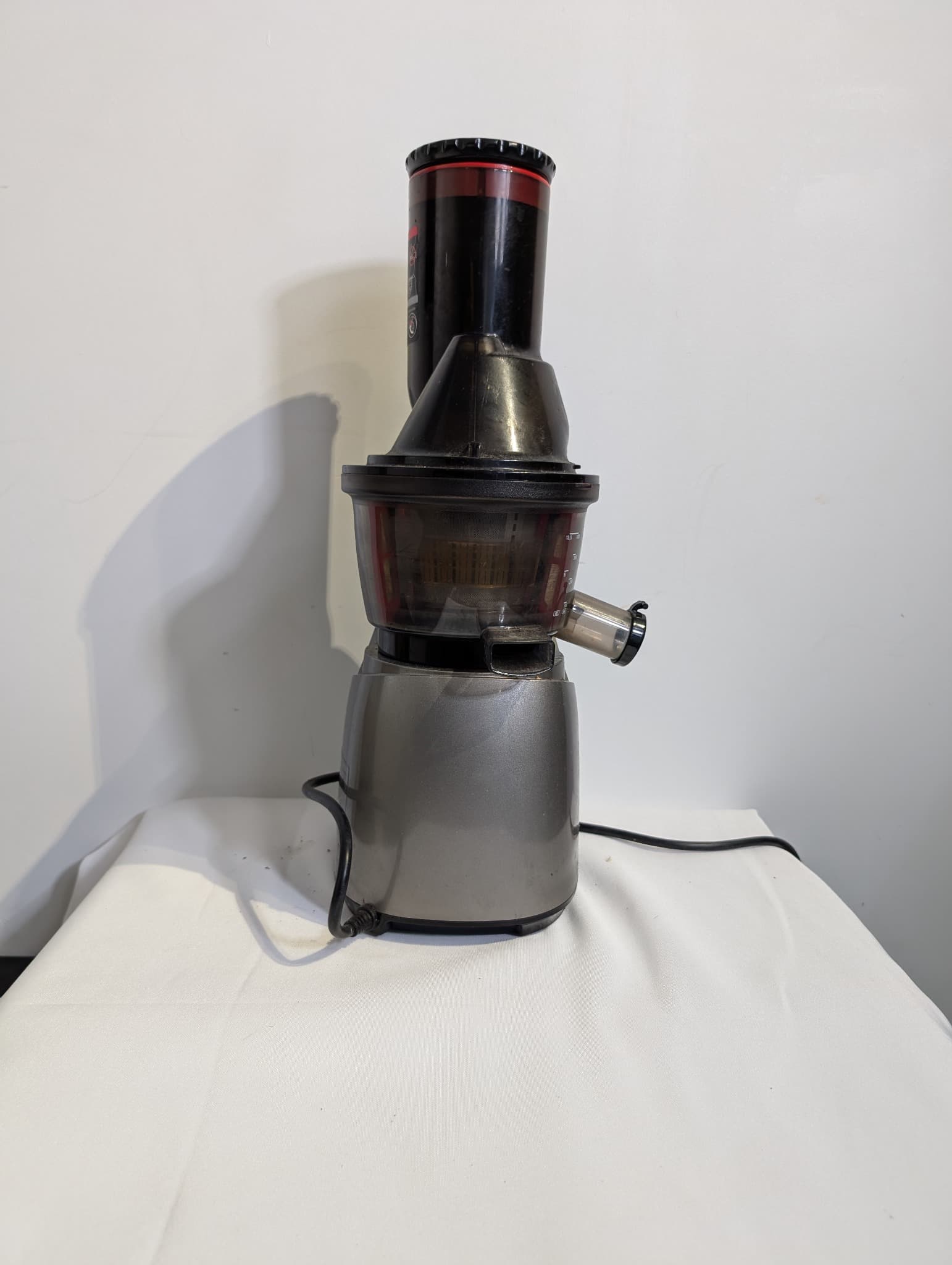 Kuvings Whole Slow Juicer B6000 Silver Cold Press — photo 4 of 6